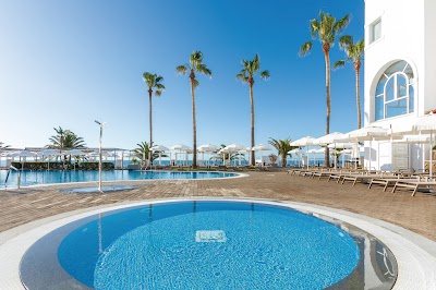 Hotel-Riu-Madeira-3-1.jpg