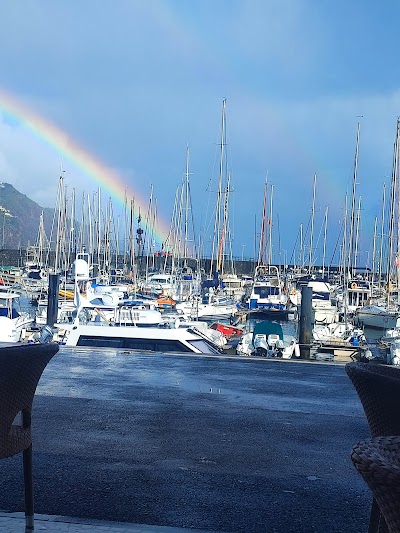 Restaurante-Marina-Terrace-3-1.jpg