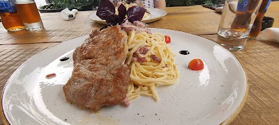 Road-House-Madeira-Pizzeria-Spaghetteria-2-1.jpg